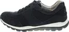 Side view of a navy blue sneaker with mesh and suede accents on a white background. Voir les images du produit