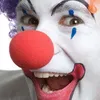 Grappige rode neus van schuimrubber, bedoeld voor een clown Productafbeelding-voorbeeld 4