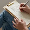 Clipboard drewniany DĘBOWA podkładka A4 ze ZŁOTYM klipsem Podgląd zdjęcia produktu 3