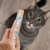 Friandise pour chats – Lick & Purr : Mousse au saumon Voir les images du produit 2