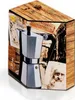 The image shows a boxed Moka pot with a collage of Italian-themed imagery on the packaging. Anteprima dell’immagine prodotto