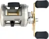 A fishing reel is shown against a white background. Voir les images du produit