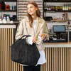 reisenthel loopbag hobo, Handtasche, Tasche, Hobo-Bag, Anteprima dell’immagine prodotto 10