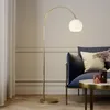 Lindby Bogenlampe Cynthia, messingfarben, Glas, 140 cm, E27 Produktbild-Vorschau 2