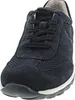 A close-up, front-facing view of a navy blue sneaker. Voir les images du produit