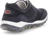 A rear-side view of a blue sneaker. Voir les images du produit
