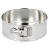 A round, silver-colored springform cake pan with a latch mechanism on the side, shown against a white background. Anteprima dell’immagine prodotto