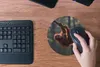 MuchoWow® Mauspad Mousepad Junger Orang-Utan hängt an einem Produktbild-Vorschau 4