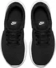 A top-down view of a pair of black Nike Tanjun (Gs) sneakers. Podgląd zdjęcia produktu