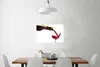 MuchoWow® Poster Rotwein in ein Weinglas gegossen 90x60 cm Produktbild-Vorschau 2