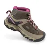 A single hiking boot is shown against a white background. Voir les images du produit