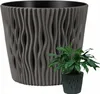 A large and a small planter with a wavy design are shown against a white background. A small green plant is in the smaller planter. Produktbild-Vorschau