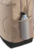 A close-up of a tan backpack with a water bottle in a side mesh pocket. Anteprima dell’immagine prodotto