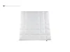 A white duvet is laid flat on a white background, showing its quilted pattern. Produktbild-Vorschau