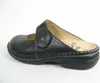 A black clog shoe on a white background. Podgląd zdjęcia produktu