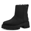 A black boot with a thick sole and fur lining, presented on a white background. Produktbild-Vorschau