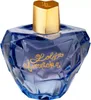 A blue faceted perfume bottle with a gold heart-shaped cap. Voir les images du produit