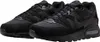 A pair of black Nike Air Max Command sneakers. Produktbild-Vorschau