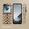 Selencia Vivid Backcover voor de Samsung Galaxy Z Flip 6 / Productafbeelding-voorbeeld 7