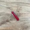 Couteau suisse Waiter rouge - Victorinox Voir les images du produit 4