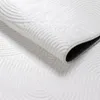 Tapis moelleux avec de beaux motifs de lignes en blanc Voir les images du produit 2