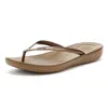 FitFlop iQushion Ergonomic FitFlops  Teenslippers - Brons - Voir les images du produit 25