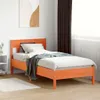 A bedroom scene with a bed and a painting on the wall. Produktbild-Vorschau