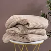 Koc MONTE 75x150 cm Taupe mikrofibra 260 g/m² – miękki, Podgląd zdjęcia produktu 4