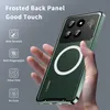 A hand holding a green phone case with a white magnetic ring on the back. Produktbild-Vorschau