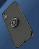 A black iPhone XR case with a silver ring holder is shown against a blue background. Voir les images du produit