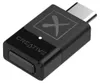 A black Creative Labs Bluetooth audio transmitter with a USB-C connector. Anteprima dell’immagine prodotto