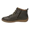 A side view of a single green boot. Produktbild-Vorschau