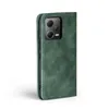 A green flip case for a smartphone is shown against a white background. Produktbild-Vorschau