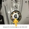 Close-up view of a chainsaw component with an arrow pointing to a specific part. Produktbild-Vorschau