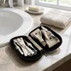 Set cosmetico per manicure pedicure pinzette taglierina Anteprima dell’immagine prodotto 9