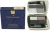 A product shot of an Estée Lauder eyeshadow quad and its packaging. Produktbild-Vorschau