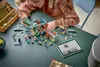 LEGO Harry Potter Luna Lovegoods Haus - Modellbau mit Produktbild-Vorschau 36