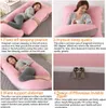 Collage of images showing a U-shaped pregnancy pillow and its features. Náhled obrázku produktu