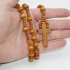 Rosenkranz aus Holz / Kette mit Kreuz in - braun Produktbild-Vorschau 2