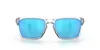 Oakley Sylas 944804 Polished Clear/Prizm Sapphire Lifestyle Produktbild-Vorschau 4