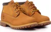 A pair of tan Timberland boots on a white background. Podgląd zdjęcia produktu