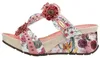 Laura Vita Damen Pantolette mit Nieten Plateau und Produktbild-Vorschau 8