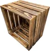 A wooden crate is shown against a white background. Anteprima dell’immagine prodotto