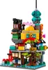 A detailed LEGO model of a multi-level building with Japanese architectural elements and greenery. Náhled obrázku produktu