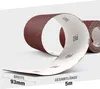 A roll of sandpaper is shown unfurling against a light gray background. Voir les images du produit