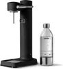 A black Aarke Carbonator 3 soda maker and a clear bottle of water with a silver base. Produktbild-Vorschau
