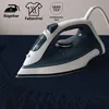 An iron is shown ironing a dark blue fitted sheet. Produktbild-Vorschau