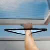 3x Öffnung zum Durchgreifen für Fliegengitter Dachfenster – Produktbild-Vorschau 1