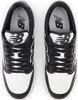 A top-down view of a pair of New Balance sneakers. Podgląd zdjęcia produktu