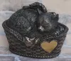 Katzen Urne bronziert als Katzen-Engelfigur und Produktbild-Vorschau 2
